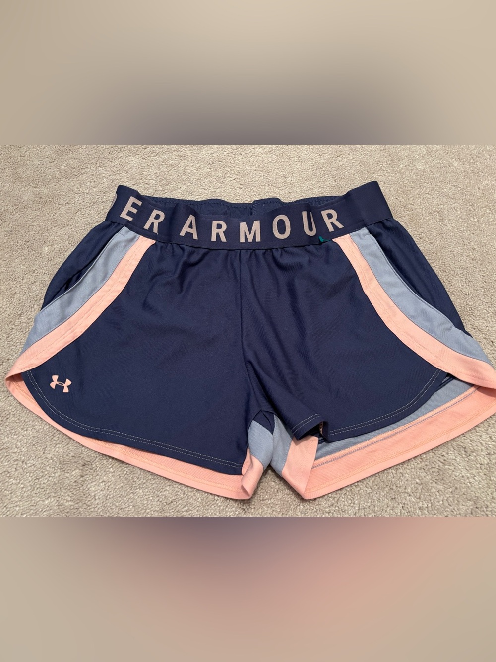 Under Armour Women’s Medium Navy Athletic Running Shorts Pockets Pink Trim